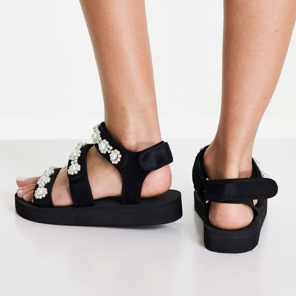 ASOS DESIGN Forget Me Not Pearl Sandals - Picture 9 of 9